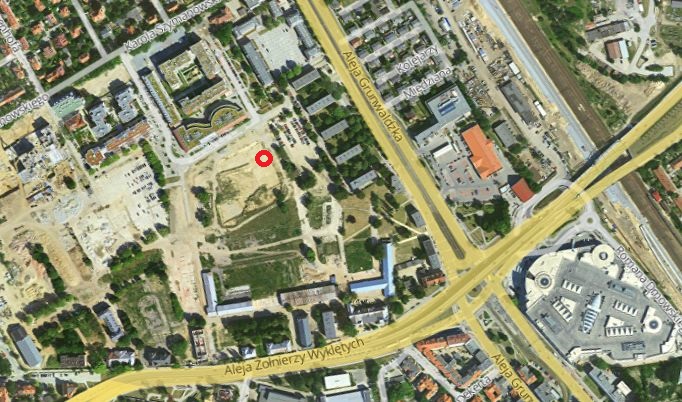 Zdjęcie satelitarne (współczesne) - orientacyjna lokalizacja dawnego pomnika